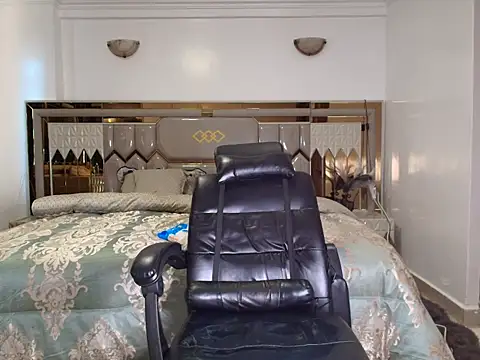 ebony_shilly3's cam snapshot