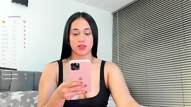 Gigi-bom's cam snapshot