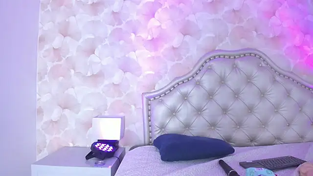 Madhison_5's cam snapshot