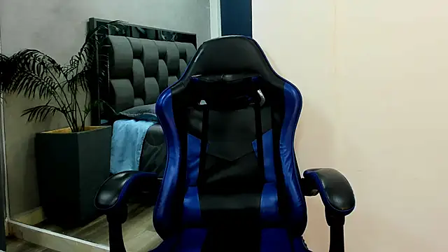 roan_birkin's cam snapshot