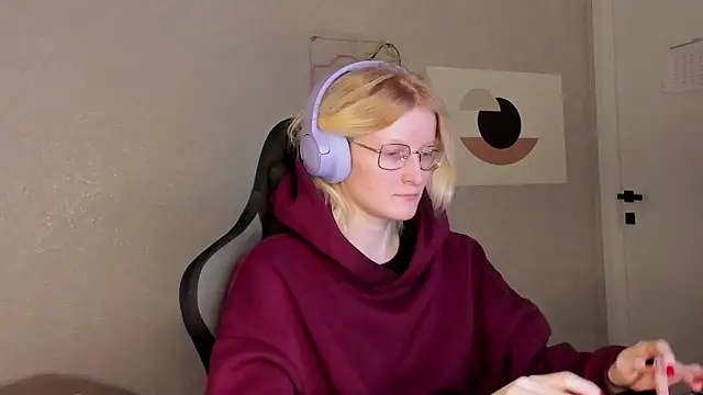 ElizabethHarpper's cam snapshot