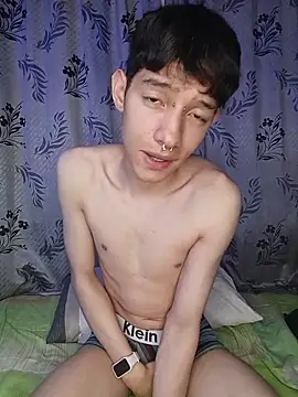 heyy_noah11's cam snapshot