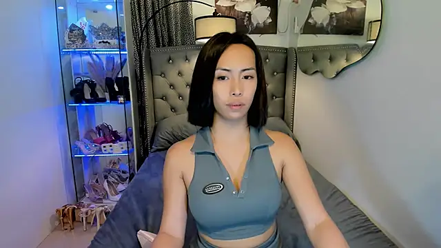 reighnempress live sex cam