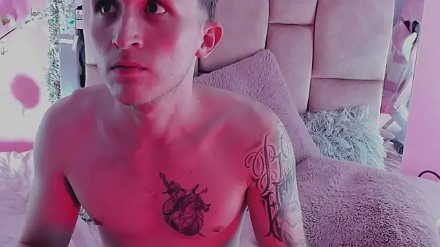 Dylanwhite23_'s cam snapshot