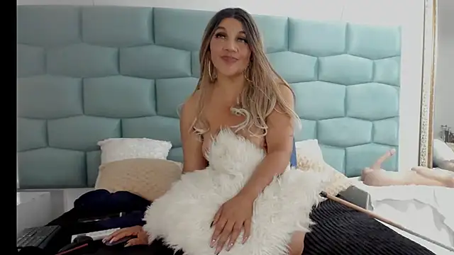 MiaMancini's cam snapshot