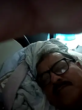 Misterymem63's cam snapshot