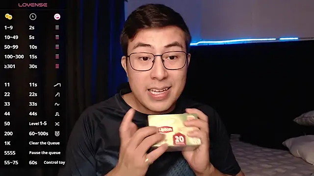 andrewmhilton_'s cam snapshot