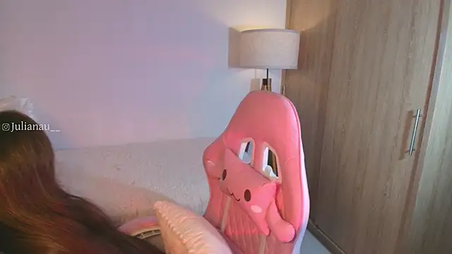 iriswest_'s cam snapshot