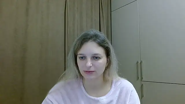 ElisSky301's cam snapshot