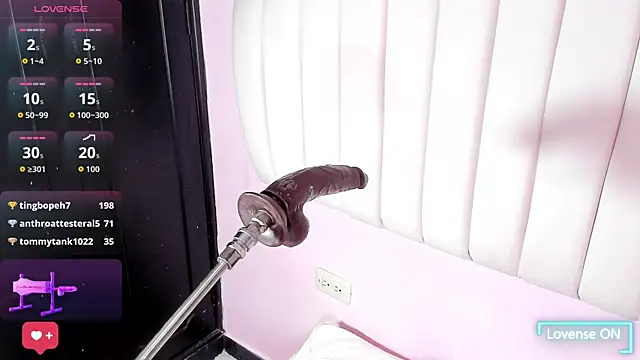 sharlotthe_bigass's cam snapshot