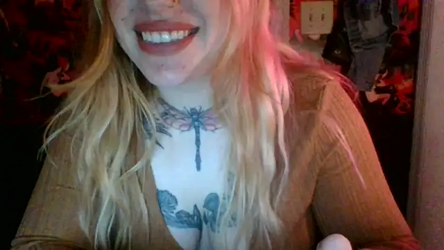 serencigarra's cam snapshot