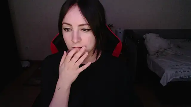 Laralianna's cam snapshot