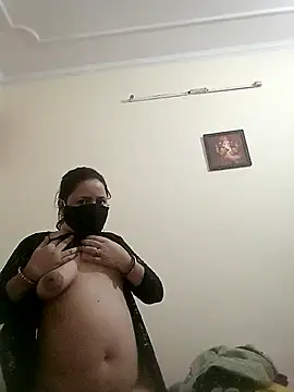 Cute-Purva's cam snapshot