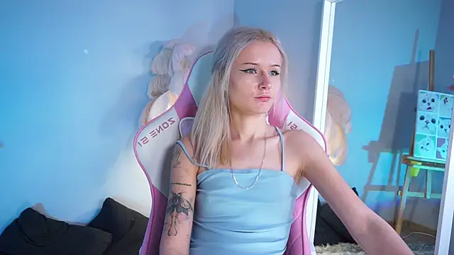 Celeste_eyes0n's cam snapshot