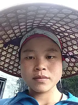 clara-cute's cam snapshot