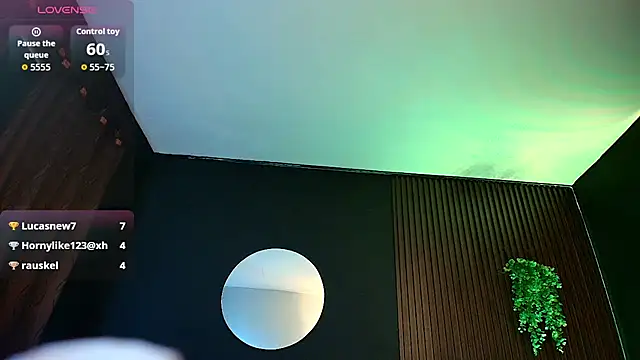 Aaron_Jassell1's cam snapshot