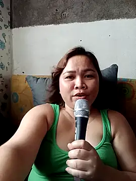 XXLorie_02's cam snapshot