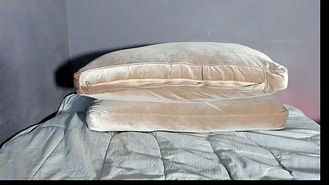 Brock_hurn1's cam snapshot