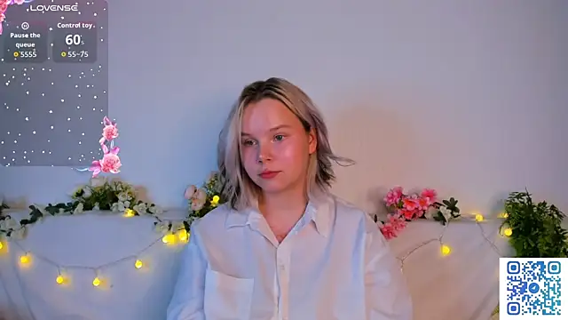 girlllsooft's cam snapshot