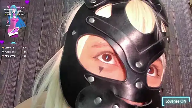 incubo-succubus's cam snapshot