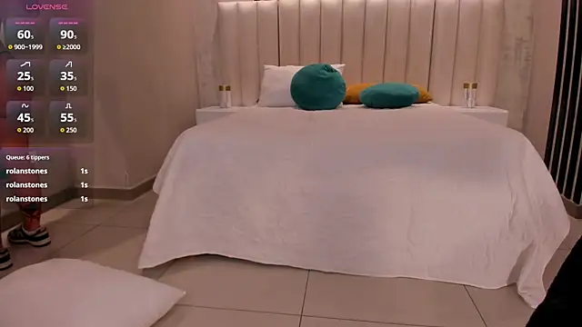 ToriCrossX live sex cam