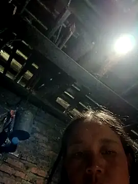 kemtuoi-sex's cam snapshot