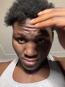 Festivitiesking1's cam snapshot