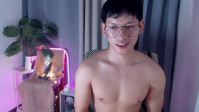 pinkcock_froi2305's cam snapshot