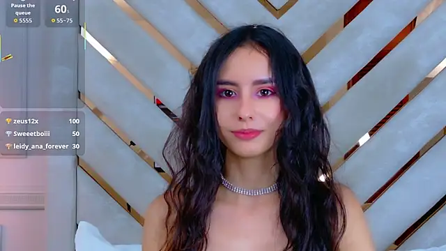 Sarah-Grace's cam snapshot