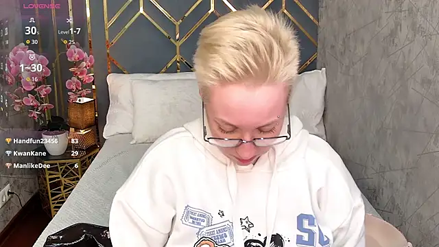 AlexandraGreen's cam snapshot