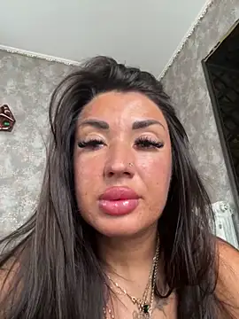 RuslanaXX live sex cam