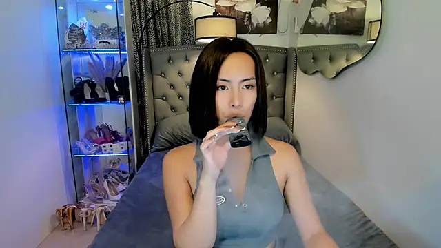 reighnempress live sex cam