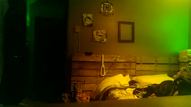 hungspundick1's cam snapshot