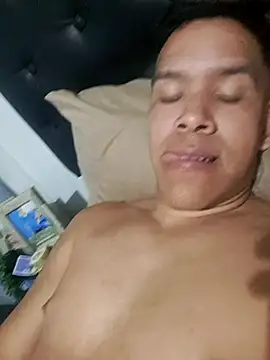 liamlara's cam snapshot