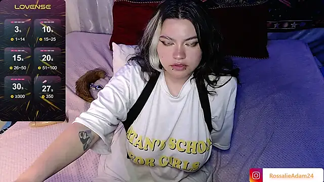 RossalieAdam24's Stripchat show and profile