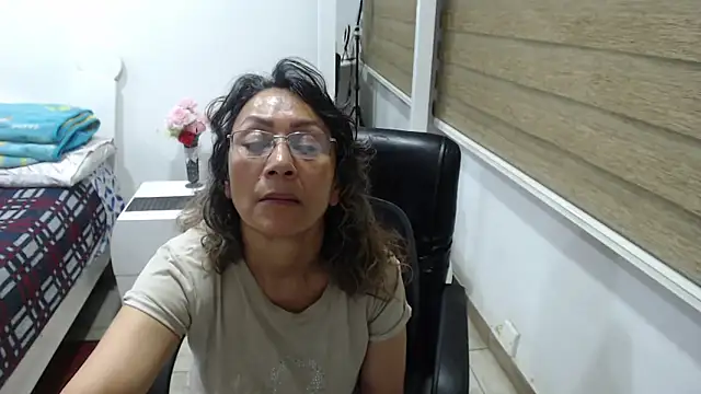 jesy_hot's cam snapshot