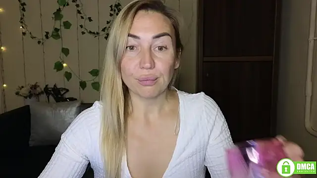 Kiss_julli88I's cam snapshot