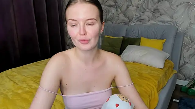 LaurennHill's cam snapshot