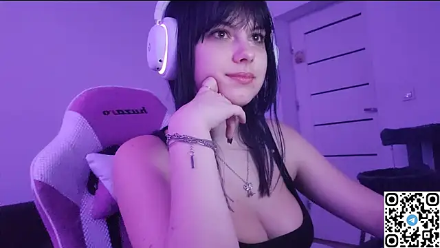 KristiBloom's cam snapshot