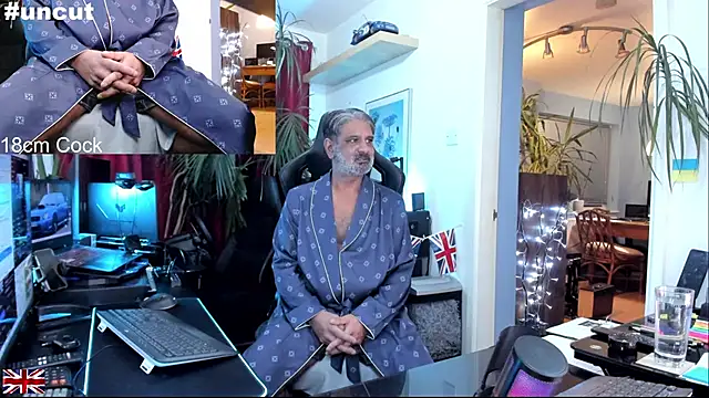 OnlineBossUK live sex cam