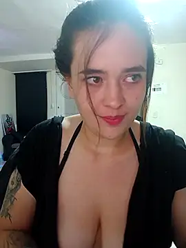 miss_berlyn's cam snapshot