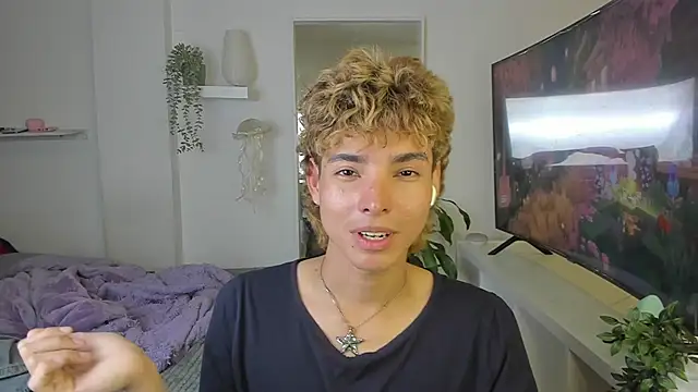 santy-kitty live sex cam