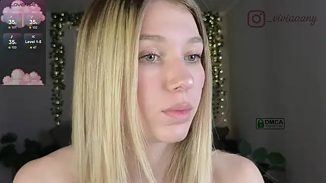 viviaaany's cam snapshot