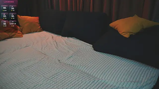 LessyLuiz's cam snapshot