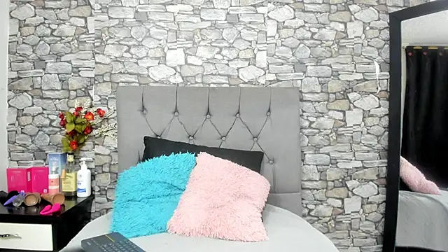 your_angel7's cam snapshot