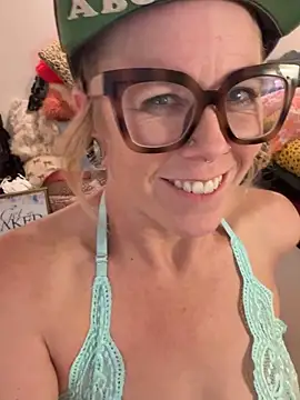 goodgirlbabydoll live sex cam