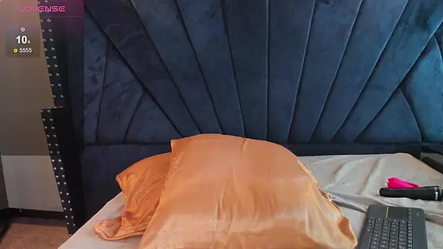 NIKI_SANTANA live sex cam