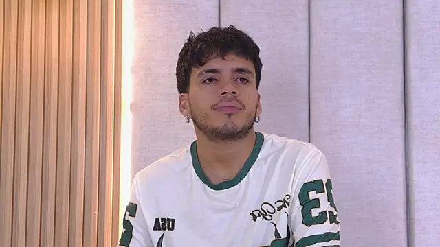 AlexanderJordan's cam snapshot