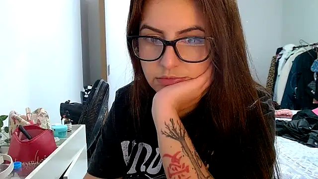 chelbyy's cam snapshot