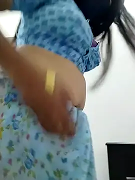 hottamil_honey_couples's cam snapshot